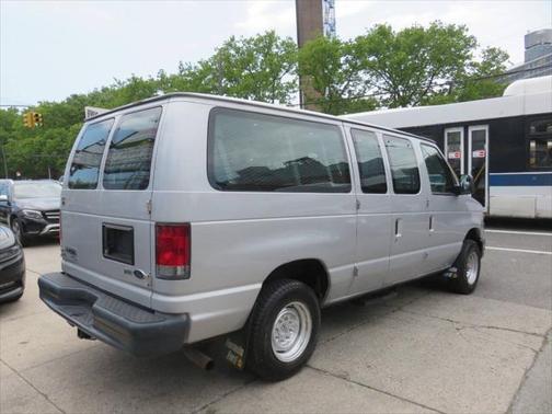 2014 Ford E350 Super Duty XL