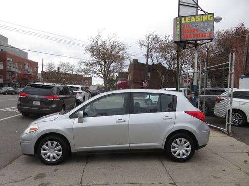 2011 Nissan Versa 1.8 S