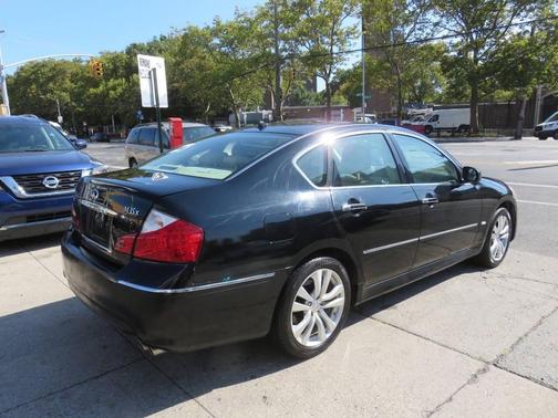 2010 INFINITI M35x Base