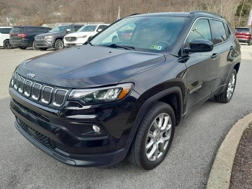 2022 Jeep Compass Latitude Lux