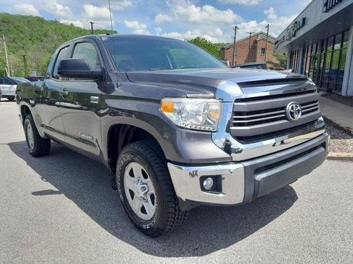 2015 Toyota Tundra SR5