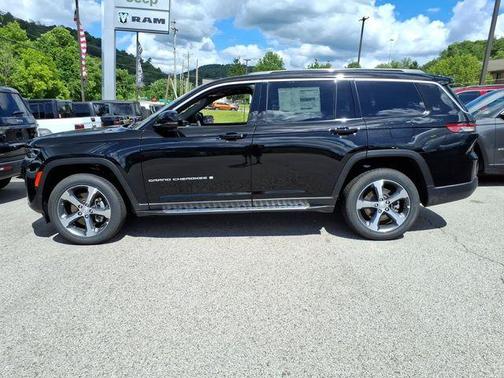 Diamond Black 2026 Jeep Grand Cherokee L Limited