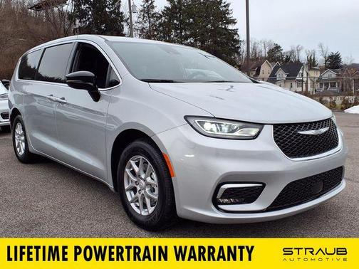 Silver Mist Clearcoat 2026 Chrysler Pacifica Select