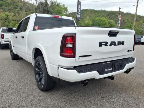 Bright White Clearcoat 2026 RAM 1500 Big Horn/Lone Star