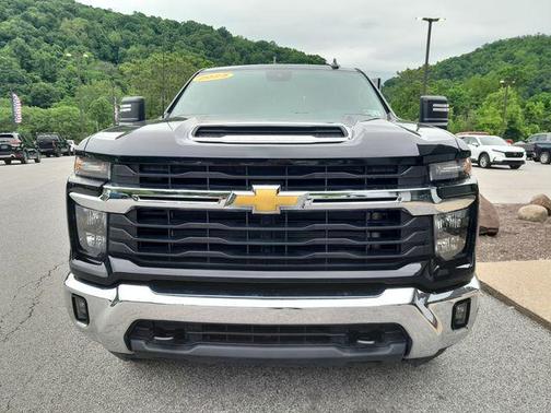 Black 2025 Chevrolet Silverado 2500 LT