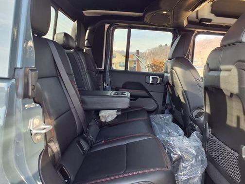 Anvil Clearcoat 2026 Jeep Gladiator Rubicon
