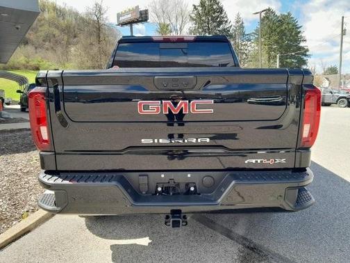 2023 GMC Sierra 1500 AT4X