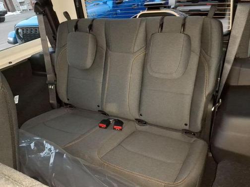 Anvil Clearcoat 2026 Jeep Wrangler Sport