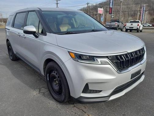 2022 Kia Carnival LXS