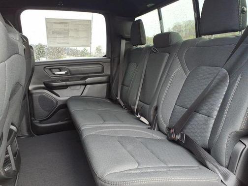 Granite Crystal Clearcoat Metallic 2026 RAM 1500 Express