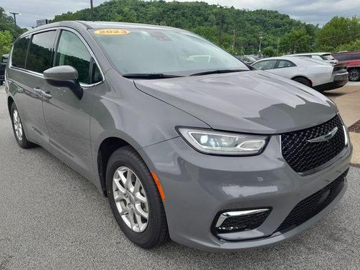 Ceramic Gray Clearcoat 2023 Chrysler Pacifica Touring-L