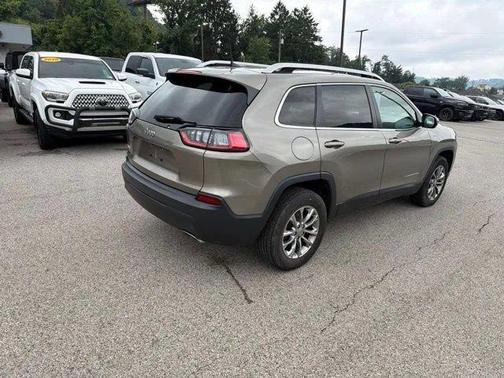 Light Brownstone Pearlcoat 2020 Jeep Cherokee Latitude Plus