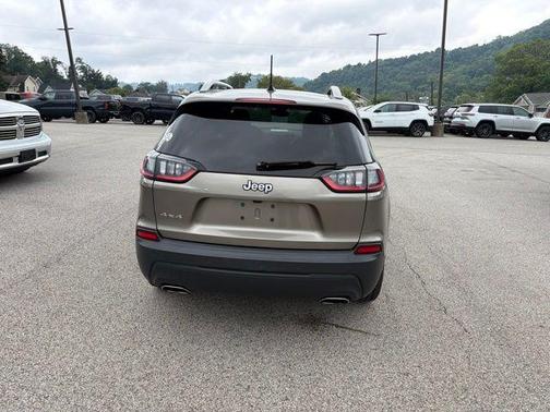 Light Brownstone Pearlcoat 2020 Jeep Cherokee Latitude Plus
