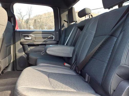 Bright White Clearcoat 2026 RAM 2500 Big Horn