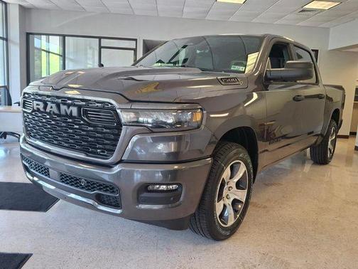 Granite Crystal Clearcoat Metallic 2026 RAM 1500 Express