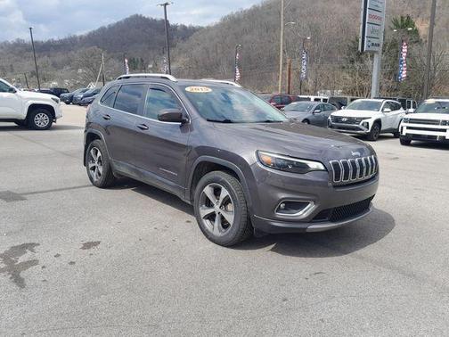Granite Crystal Clearcoat Metallic 2019 Jeep Cherokee Limited