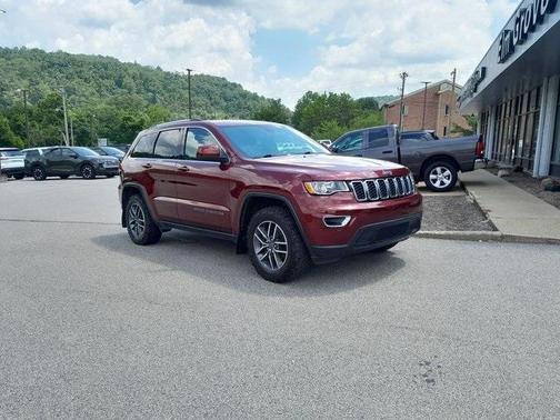 2019 Jeep Grand Cherokee Laredo E