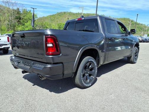 Granite Crystal Clearcoat Metallic 2026 RAM 1500 Big Horn/Lone Star