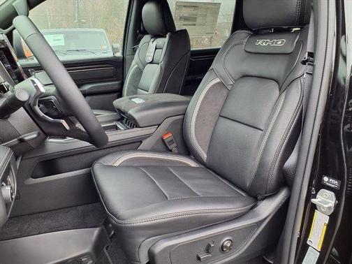 Diamond Black 2026 RAM 1500 RHO