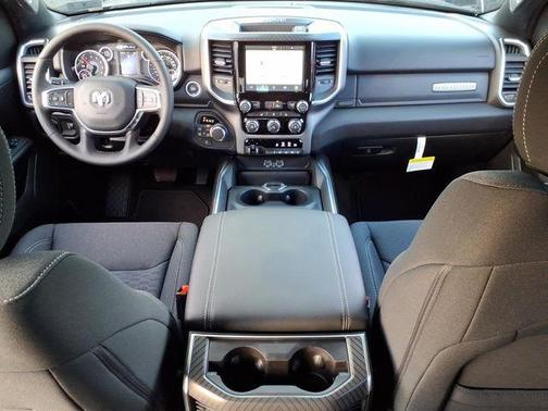 Diamond Black 2026 RAM 1500 Big Horn/Lone Star