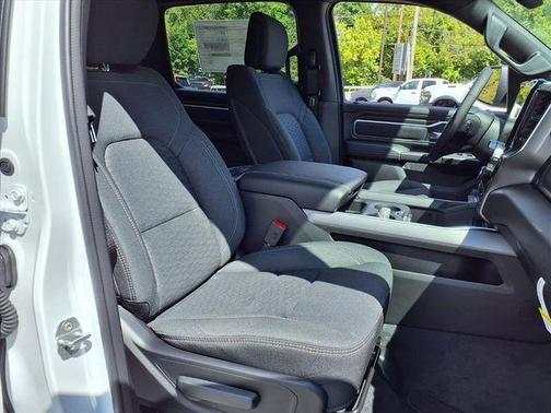 Bright White Clearcoat 2026 RAM 1500 Big Horn/Lone Star