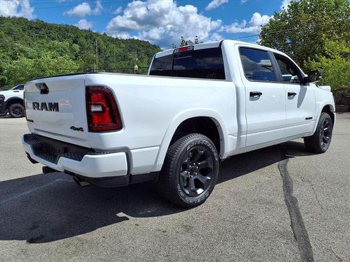 Bright White Clearcoat 2026 RAM 1500 Big Horn/Lone Star