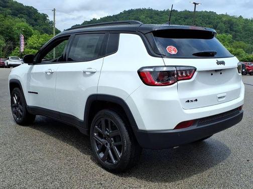 Bright White Clearcoat 2026 Jeep Compass Limited