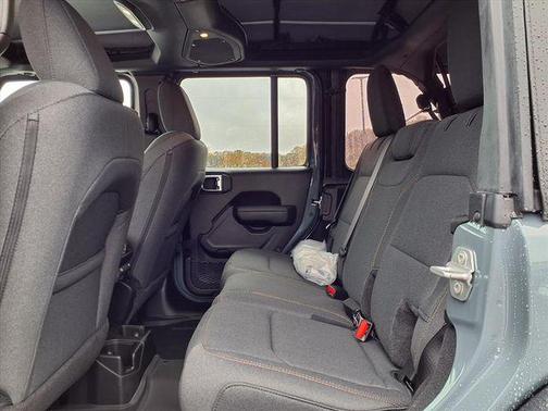 Anvil Clearcoat 2026 Jeep Wrangler Sport
