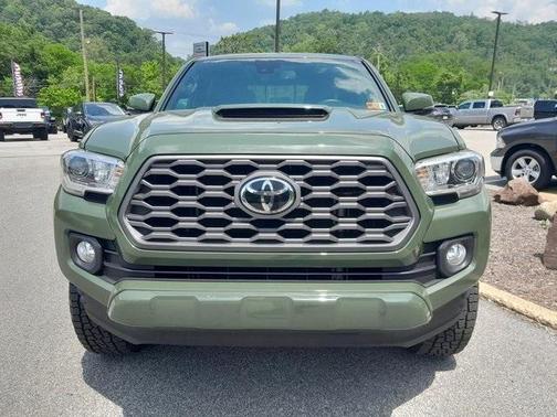 2021 Toyota Tacoma TRD Sport