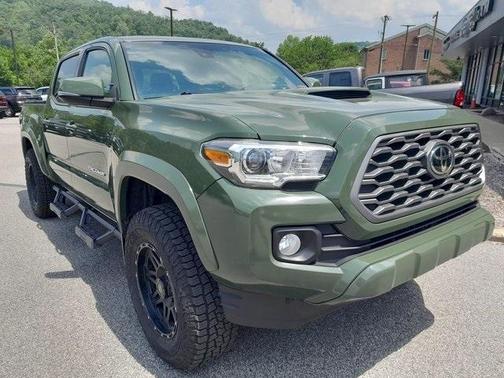 2021 Toyota Tacoma TRD Sport