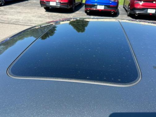 2025 Hyundai ELANTRA HEV Limited