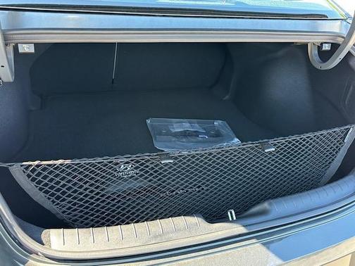 2025 Hyundai ELANTRA HEV Limited