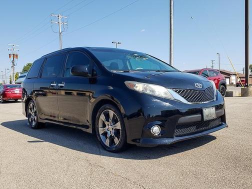 2014 Toyota Sienna SE