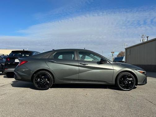 2026 Hyundai ELANTRA HEV SEL Sport