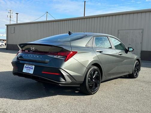 2026 Hyundai ELANTRA HEV SEL Sport