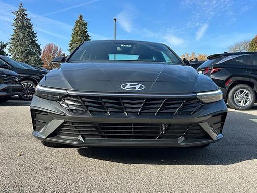 2026 Hyundai ELANTRA HEV SEL Sport