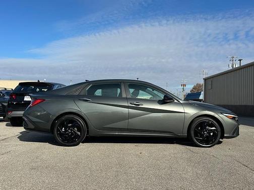 2026 Hyundai ELANTRA HEV SEL Sport