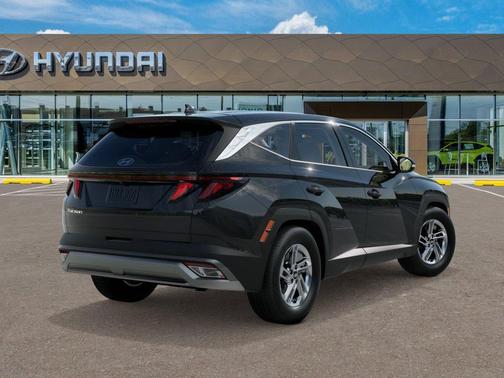 Phantom Black 2026 Hyundai TUCSON SE