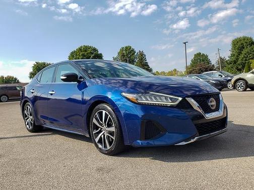 2023 Nissan Maxima SV