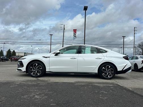 2025 Hyundai SONATA SEL