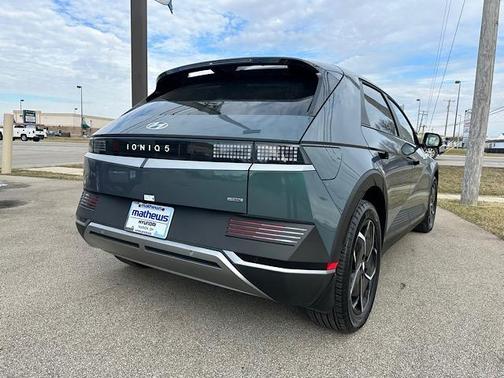 2024 Hyundai IONIQ 5 SE