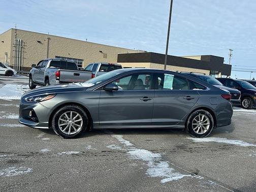 2019 Hyundai SONATA SE