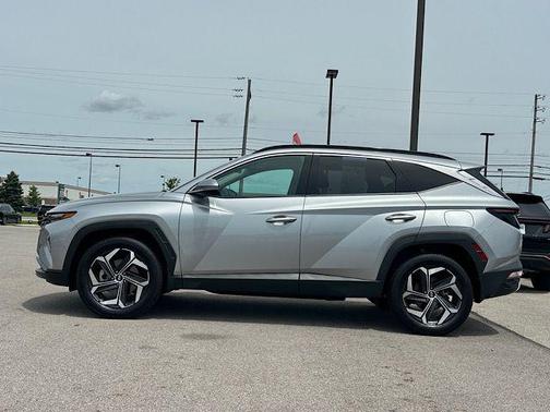 Shimmering Silver 2023 Hyundai TUCSON Limited