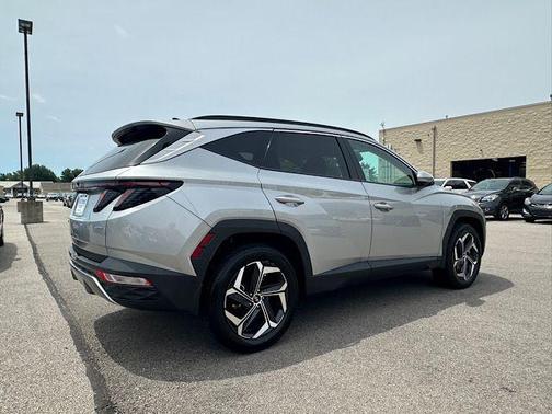 Shimmering Silver 2023 Hyundai TUCSON Limited