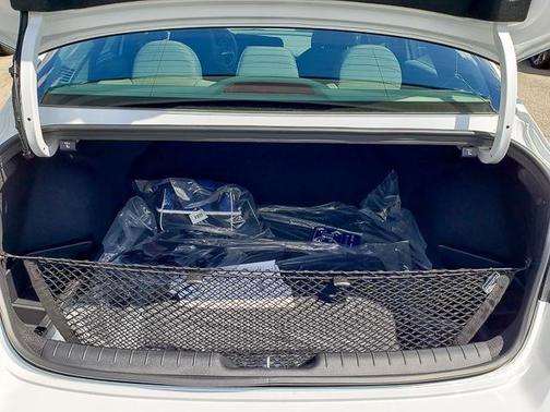 2025 Hyundai ELANTRA HEV SEL Sport