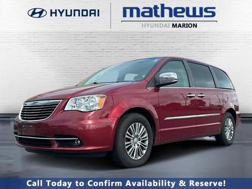 2014 Chrysler Town & Country Touring-L