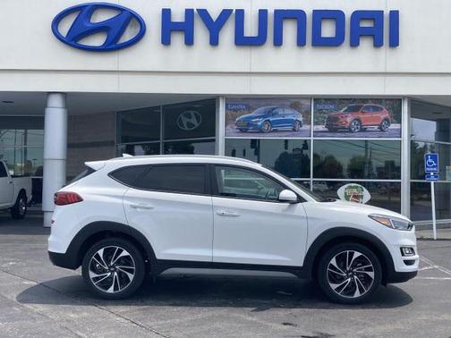 Dazzling White 2019 Hyundai TUCSON Sport