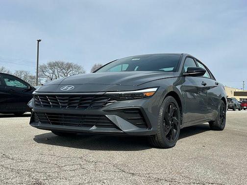 Ecotronic Gray 2026 Hyundai ELANTRA Sport