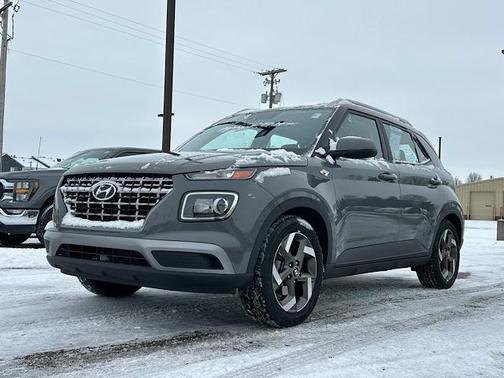 2022 Hyundai VENUE SEL