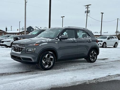 2022 Hyundai VENUE SEL